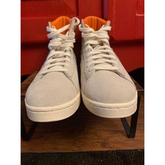 Converse Pro Leather M 10 Bugs Bunny 80th Anniversary Looney Tunes NWOB READ - Picture 3 of 9